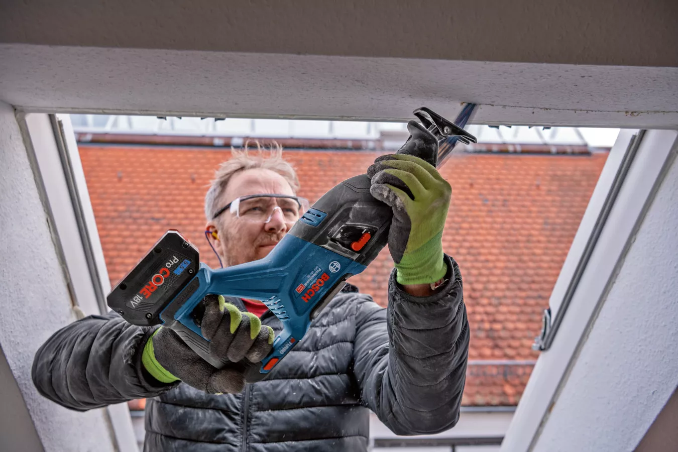 Scie sabre sans fil GSA 18V-28 Bosch Professional Solo